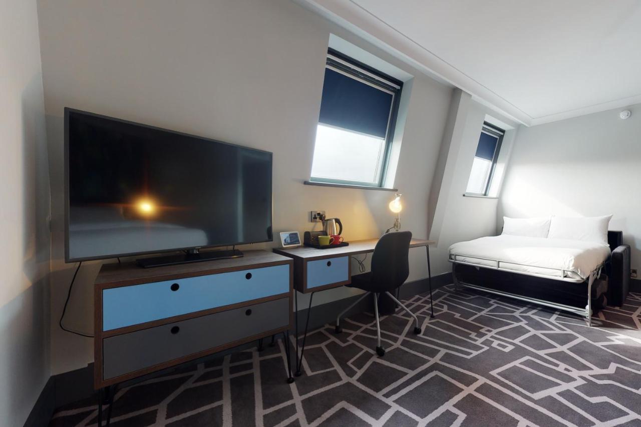Village Hotel 4*