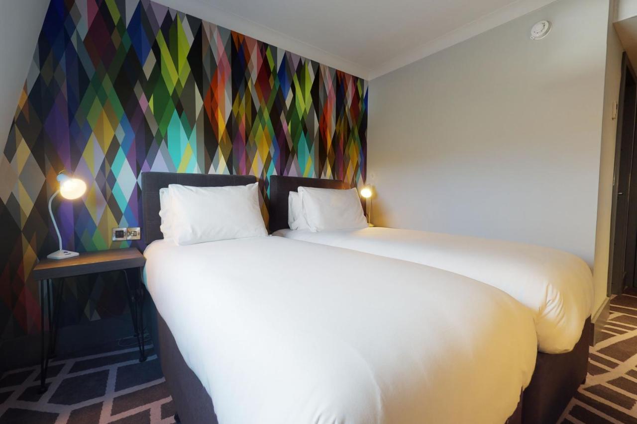 Village 4* Bracknell